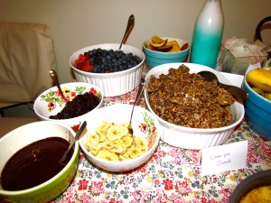 Grain-free granola with coconut milk and topping options